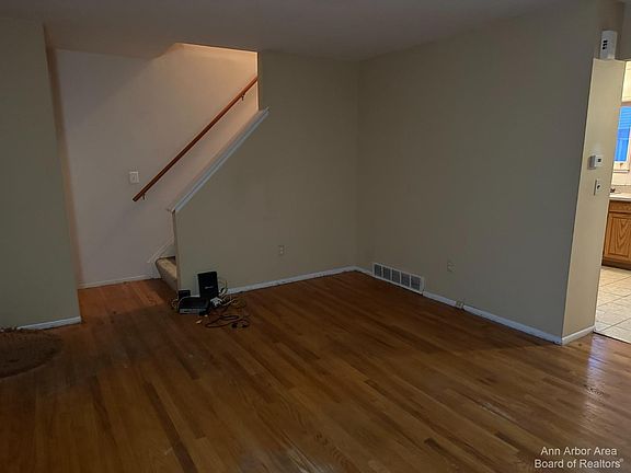 5th image of 27848 Eastwick Sq #81