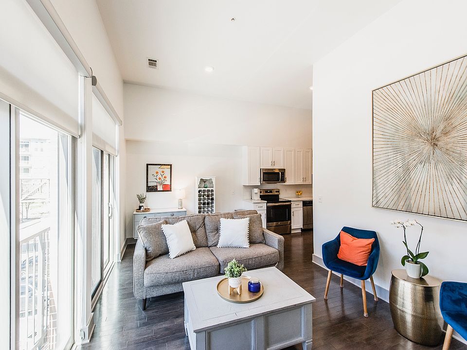 1st image of 2407 8th Ave S APT 210