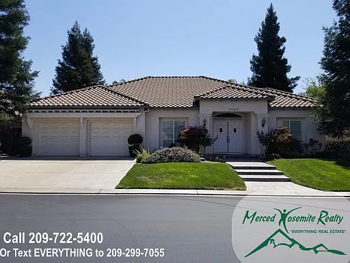 2040 Robin Hood Ln photo 1