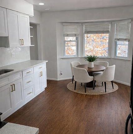 3rd image of 1363 River Rd