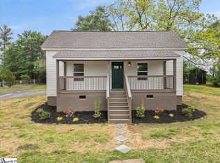 5 Hunt Ave, Liberty, SC 29657