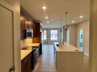 400-408 W Broadway #206, Boston, MA 02127