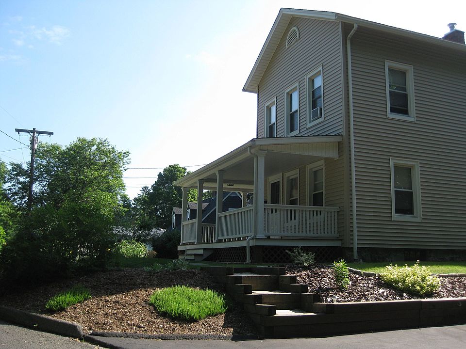 2nd image of 20 Prospect St