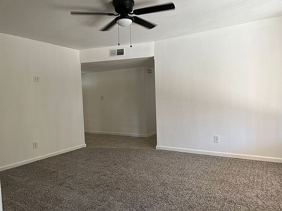 5th image of 3425 W Fairview Ave