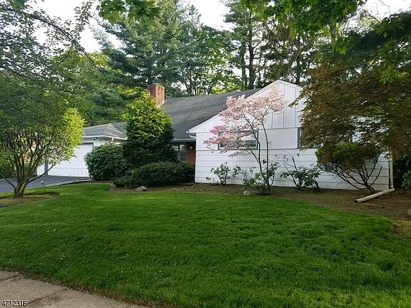 3rd image of 14 Curtis Ave