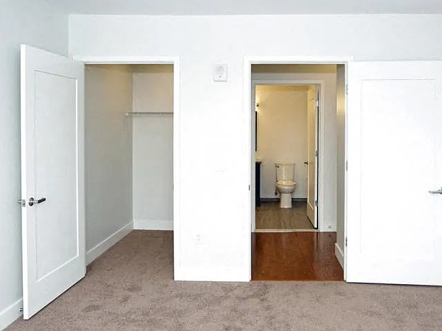 125 Bloomfield Ave — Photo 9