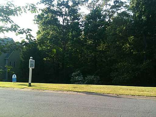 3rd image of 1080 Park Shore Dr