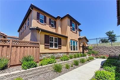 1st image of 134 Barnhill Dr
