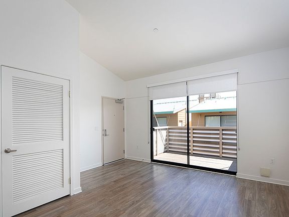 3rd image of 4330-4350 Palm Ave #B306