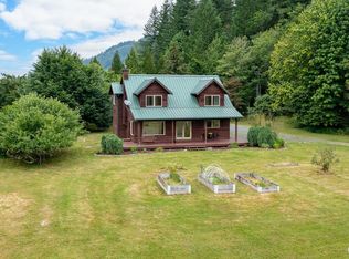 6373 Eastwood Rd, Deming, WA 98244