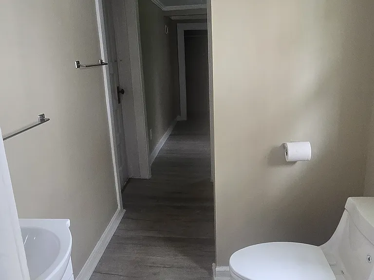 605 Grove St — Photo 10