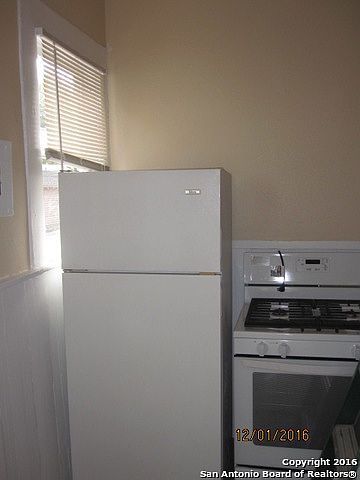 2nd image of 527 Cedar St APT 3