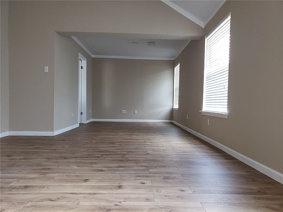 2nd image of 1508 Deer Ledge Trl