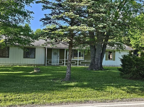 8304 Cedar Rd