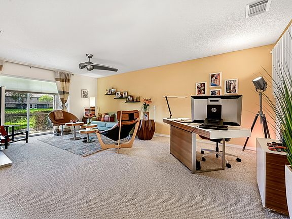 2nd image of 4939 Pinemore Ln