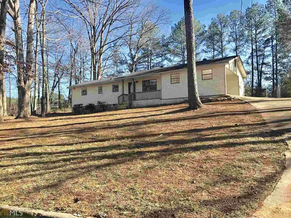 4640 Woods Valley Dr, Douglasville, GA 30135