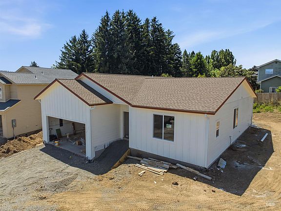 2nd image of 2812 Cyprus Cir