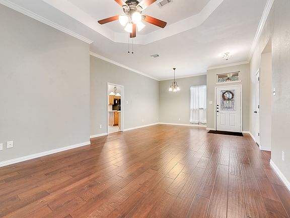 3rd image of 2908 Trailwood Ln