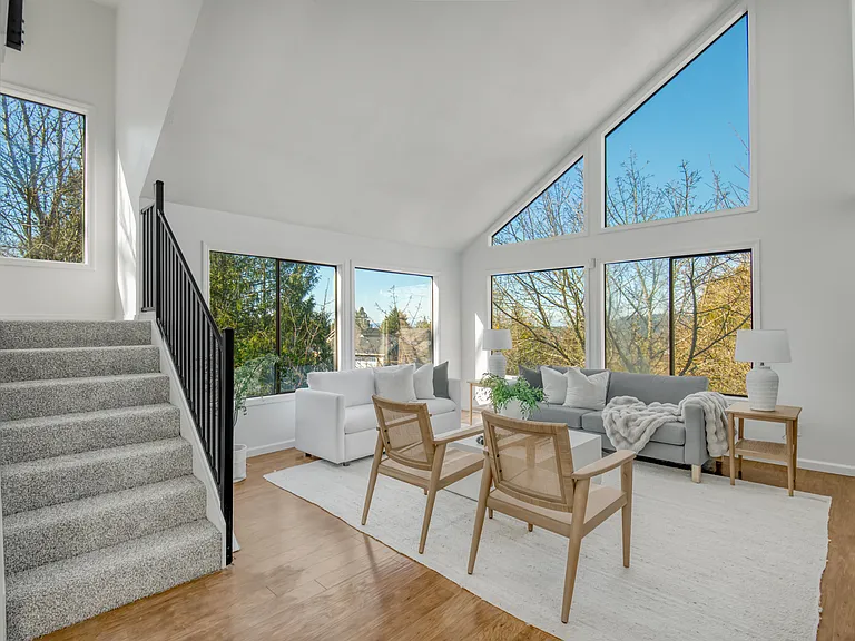 11525 SE Flavel St — Photo 3
