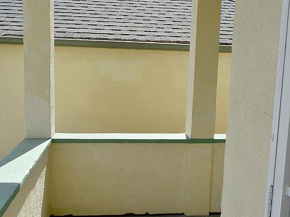 2nd image of 409 Carolina St