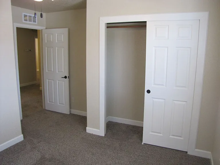 1059 Wagner Pl — Photo 33