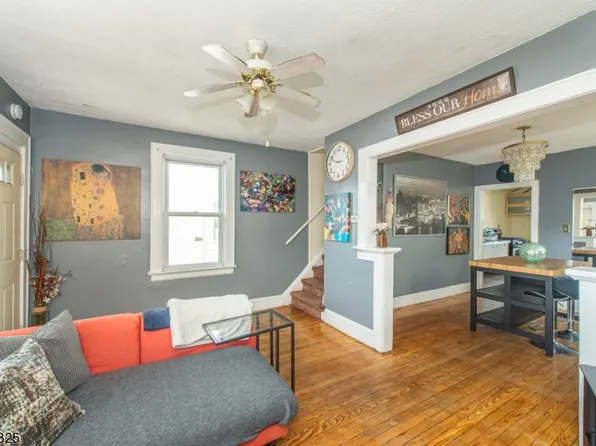 81 Valley St, Newark City, NJ 07106