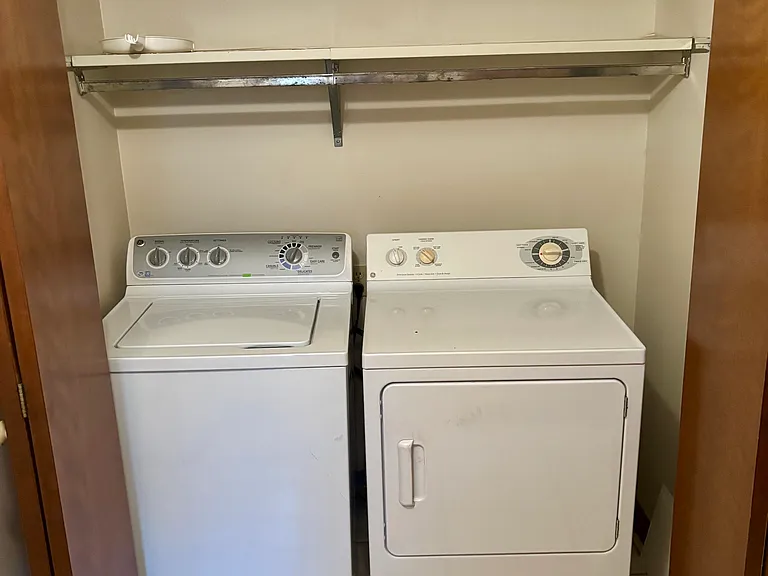1033 Washington St #201 — Photo 12