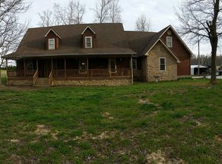 341 Alfred Collins Rd, Russellville, KY 42276