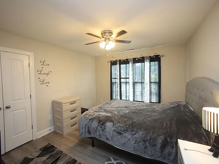709 Lone Pine Loop — Photo 16