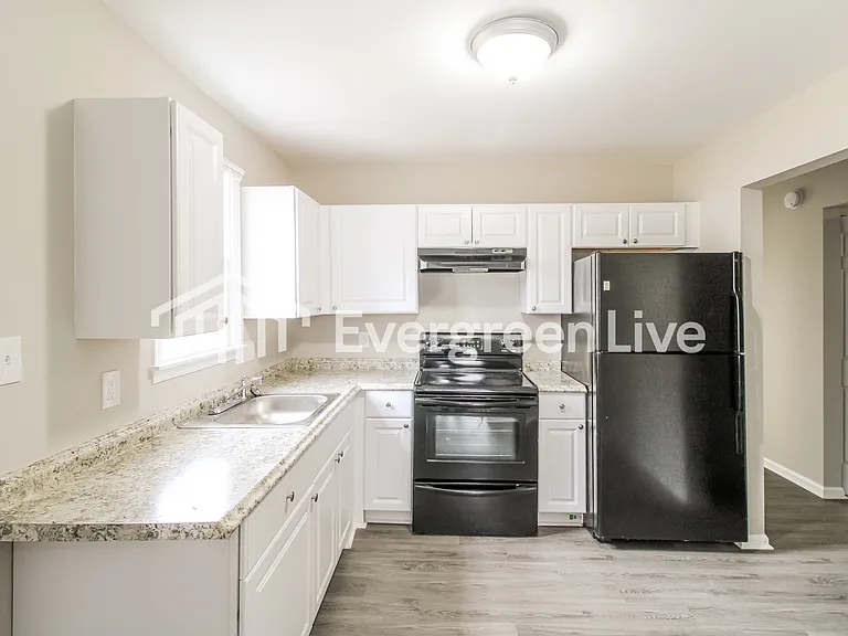 9906 Maidbrook Rd — Photo 4