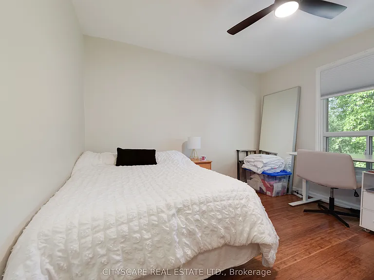 193 Coxwell Ave #UPPER — Photo 12