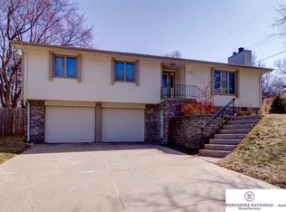 1279 S 165th St, Omaha, NE 68130