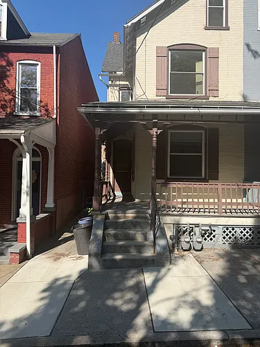 428 Lancaster Ave Photo 1