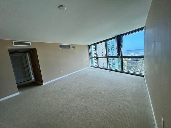 3rd image of 1177 Queen St #1906