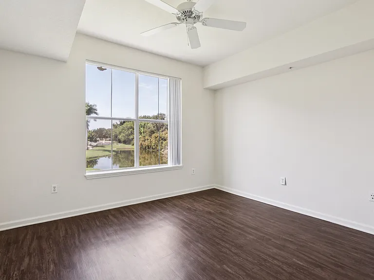 Royal Palm Terrace — Photo 24