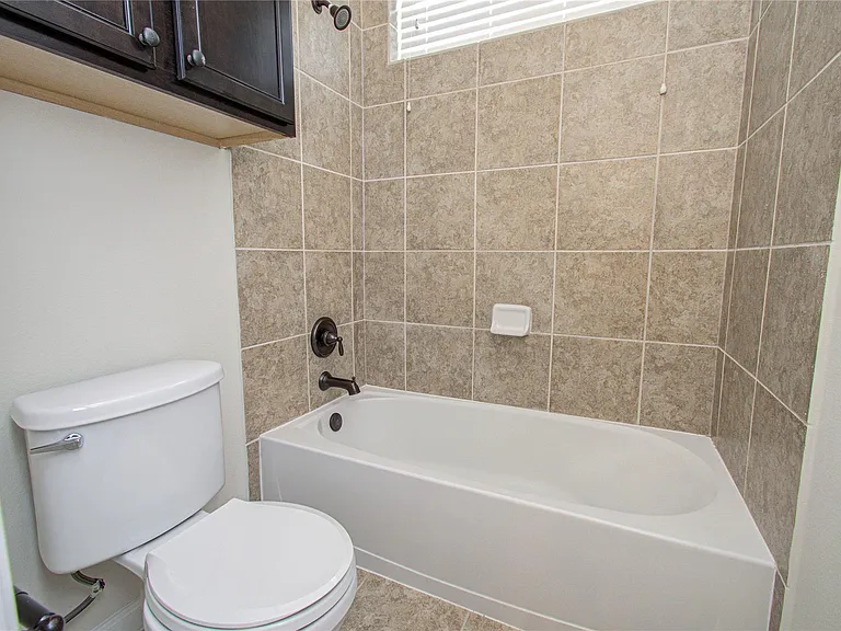 28666 Pleasant Forest Dr — Photo 36