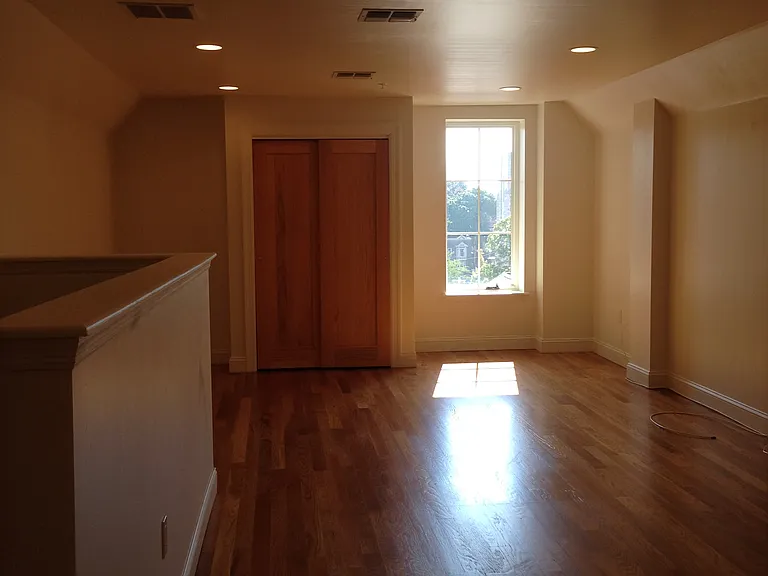 27 Western Avenue — Photo 14