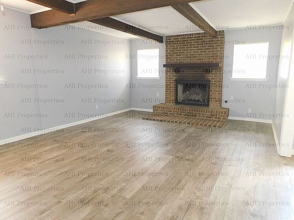 5th image of 318 Bowling Green Dr
