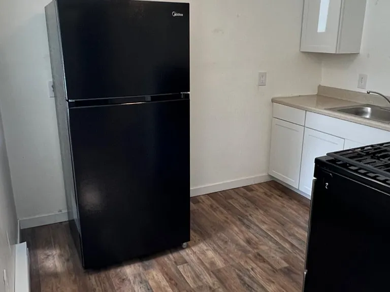 21 Franklin St #7 — Photo 2