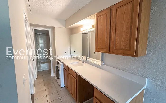 75 S Reynolds St #116 — Photo 12