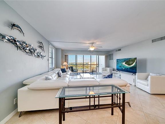 2nd image of 10355 Paradise Blvd APT 612