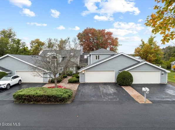 22 Westwood Drive, Queensbury, NY 12804