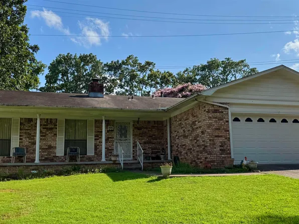 808 Regal Dr, N Little Rock, AR 72118