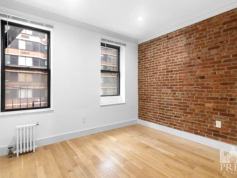 339 E 75th St #3W — Photo 9