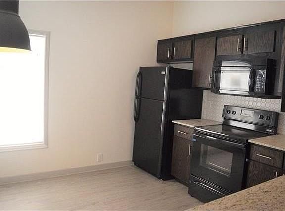 3rd image of 8403 Riverstone Dr #B