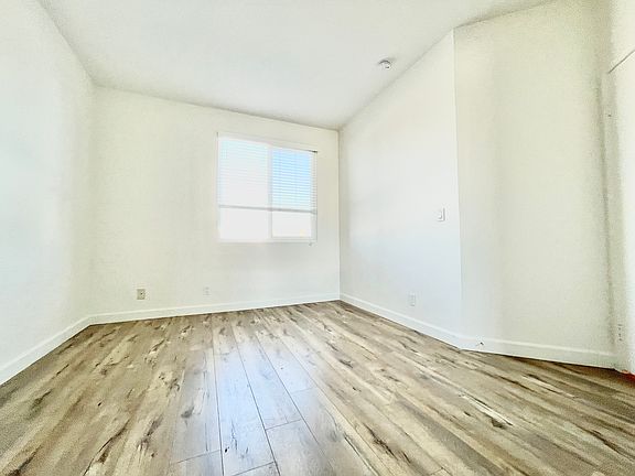 4th image of 1130 Rexford Dr #3A