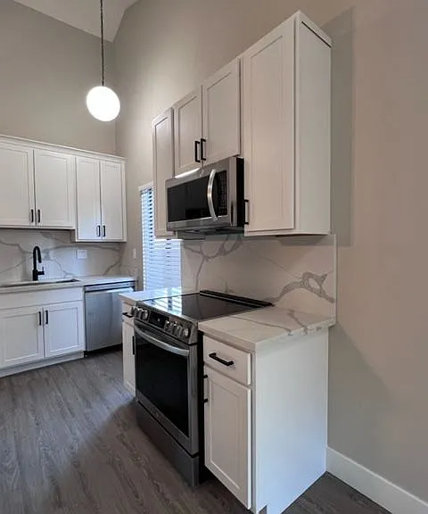 2455 American River Dr — Photo 6