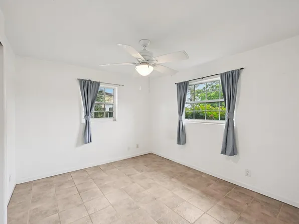972 Balfrey Drive S, West Palm Beach, FL 33413
