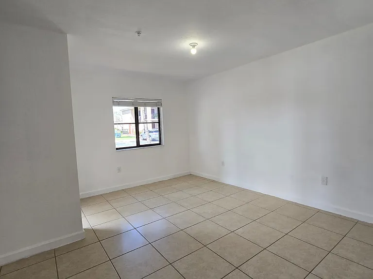 22401 SW 88th Pl #15 — Photo 18