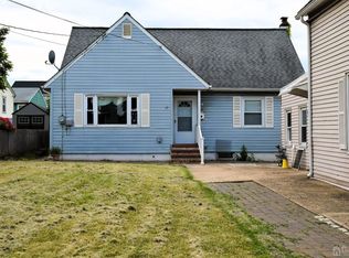 45 Christopher St, Carteret, NJ 07008